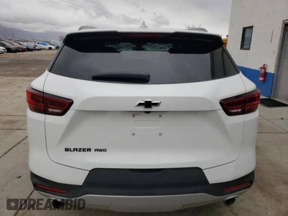 2023 Chevrolet Blazer LT z VIN 3GNKBHR46PS224150, wystawiony jako Copart lot #75610233 z przebiegiem Nie podano mil oraz . Historia ofert i sprzedaży dostępna na DreamBid. Obrazek 6.