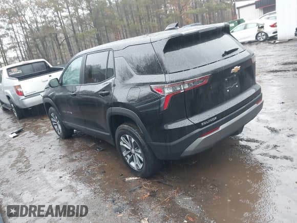 ✅ 2026 Chevrolet Equinox FWD LT • VIN: 3GNAXHEG3TL242915 • Lot: 43825026. Wystawiony na IAAI z przebiegiem 8 049 mil. Bezpłatny archiwum sprzedaży aukcyjnych z USA i szczegółowy raport historii pojazdu na DreamBid. Zdjęcie 3.