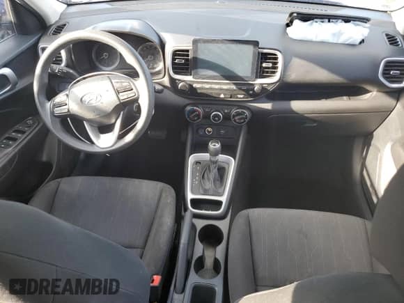 2021 Hyundai Venue SE z VIN KMHRB8A33MU073561, wystawiony jako Copart lot #73851384 z przebiegiem 26 970 mil mil oraz Nie do naprawy • Non repairable. Historia ofert i sprzedaży dostępna na DreamBid. Obrazek 8.