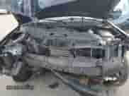 2010 Chevrolet Suburban LT z VIN 1GNUKJE31AR198192, wystawiony jako Copart lot #70546795 z przebiegiem 330 168 mil mil oraz Szkoda całkowita • Salvage title. Historia ofert i sprzedaży dostępna na DreamBid. Obrazek 12.