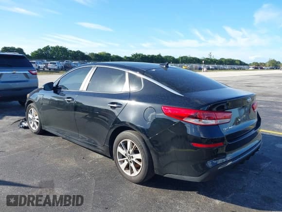 ✅ 2019 Kia Optima S • VIN: 5XXGT4L35KG278350 • Лот: 42696635. Опубликован ранее на IAAI с пробегом 120 753 миль. Бесплатный доступ к архиву аукционных продаж из США и подробный отчёт об истории автомобиля на DreamBid. Изображение 3.