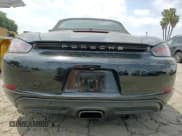 ✅ 2019 Porsche 718 Boxster • VIN: WP0CA2A87KS210774 • Lot: 53678975. Wystawiony na Copart z przebiegiem 58 736 mil. Bezpłatny archiwum sprzedaży aukcyjnych z USA i szczegółowy raport historii pojazdu na DreamBid. Zdjęcie 14.