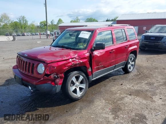 ✅ 2017 Jeep Patriot High Altitude • VIN: 1C4NJRFB0HD194968 • Lot: 42147347. Listed on IAAI with 59,968 mi. Free auction sales archive from the USA and detailed vehicle history report at DreamBid. Image 17.
