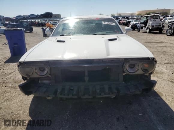 ✅ 2013 Dodge Challenger R/T • VIN: 2C3CDYBTXDH557141 • Lot: 73375064. Wystawiony na Copart z przebiegiem 104 018 mil. Bezpłatny archiwum sprzedaży aukcyjnych z USA i szczegółowy raport historii pojazdu na DreamBid. Zdjęcie 5.