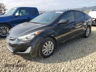 2015 Hyundai Elantra Limited z VIN 5NPDH4AE9FH599424, wystawiony jako Copart lot #70310135 z przebiegiem 140 269 mil mil oraz Czysty tytuł • Clean title. Historia ofert i sprzedaży dostępna na DreamBid. Obrazek 1.