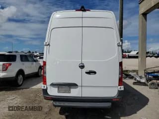 ✅ 2020 Freightliner Sprinter • VIN: W2Y8ED3Y8LP308878 • Lot: 72096614. Wystawiony na Copart z przebiegiem 85 718 mil. Bezpłatny archiwum sprzedaży aukcyjnych z USA i szczegółowy raport historii pojazdu na DreamBid. Zdjęcie 6.