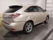 ✅ 2013 Lexus RX 350 • VIN: JTJZK1BA8D2417581 • Lot: 41392931. Wystawiony na IAAI z przebiegiem 85 875 mil. Bezpłatny archiwum sprzedaży aukcyjnych z USA i szczegółowy raport historii pojazdu na DreamBid. Zdjęcie 6.