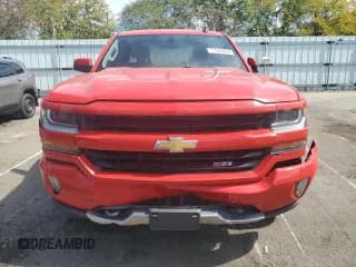 ✅ 2018 Chevrolet Silverado 1500 LT • VIN: 1GCVKREC4JZ125054 • Лот: 71240294. Опубликован ранее на Copart с пробегом 192 619 миль. Бесплатный доступ к архиву аукционных продаж из США и подробный отчёт об истории автомобиля на DreamBid. Изображение 5.