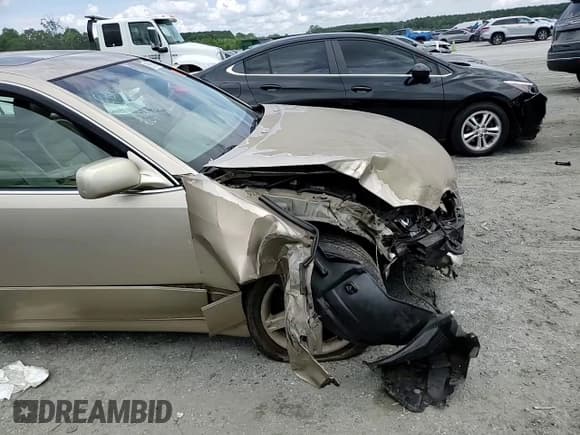 ✅ 1998 Lexus GS 400 • VIN: JT8BH68XXW0010550 • Лот: 59590425. Опубликован ранее на Copart с пробегом Не указан. Бесплатный доступ к архиву аукционных продаж из США и подробный отчёт об истории автомобиля на DreamBid. Изображение 13.