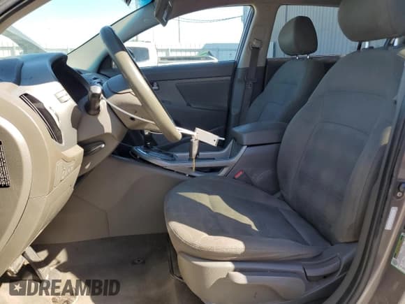 ✅ 2013 Kia Sportage LX • VIN: KNDPBCA29D7406219 • Lot: 89659705. Listed on Copart with 155,913 mi. Free auction sales archive from the USA and detailed vehicle history report at DreamBid. Image 7.