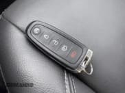 ✅ 2017 Ford C-Max Titanium • VIN: 1FADP5FUXHL112244 • Lot: 43778891. Wystawiony na IAAI z przebiegiem 63 067 mil. Bezpłatny archiwum sprzedaży aukcyjnych z USA i szczegółowy raport historii pojazdu na DreamBid. Zdjęcie 11.