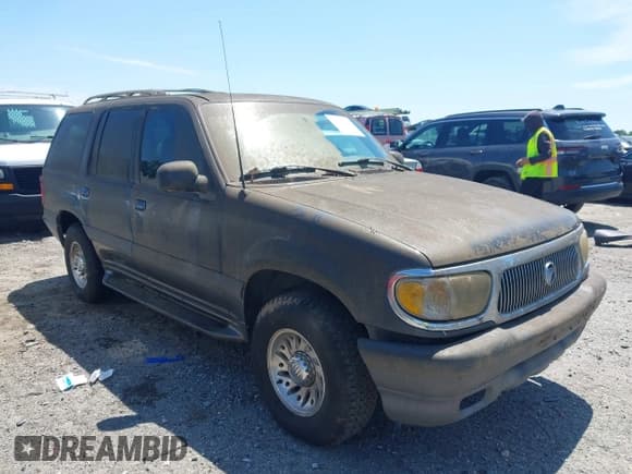 ✅ 1998 Mercury Mountaineer • VIN: 4M2ZU52E9WUJ40013 • Lot: 42560709. Listed on IAAI with 165,807 mi. Free auction sales archive from the USA and detailed vehicle history report at DreamBid. Image 1.