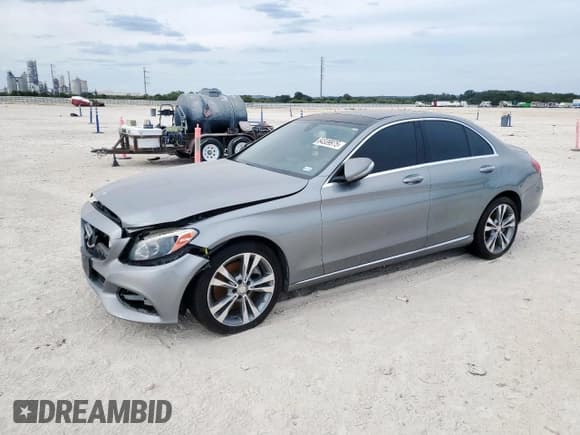 ✅ 2015 Mercedes-Benz C 300 • VIN: 55SWF4KB4FU080720 • Lot: 84339975. Listed on Copart with 145,806 mi. Free auction sales archive from the USA and detailed vehicle history report at DreamBid. Image 1.