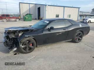 2010 Dodge Challenger SRT-8 z VIN 2B3CJ7DW8AH113968, wystawiony jako Copart lot #86136934 z przebiegiem 98 093 mil mil oraz Szkoda całkowita • Salvage title. Historia ofert i sprzedaży dostępna na DreamBid. Obrazek 1.