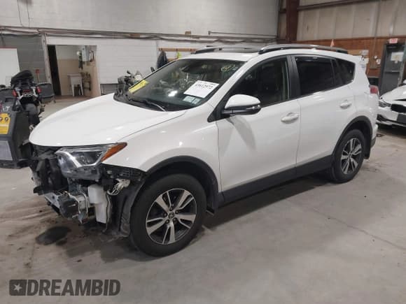 ✅ 2018 Toyota RAV4 XLE • VIN: JTMRFREV3JJ219691 • Лот: 43612972. Опубликован ранее на IAAI с пробегом 94 682 миль. Бесплатный доступ к архиву аукционных продаж из США и подробный отчёт об истории автомобиля на DreamBid. Изображение 18.