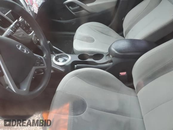 ✅ 2012 Hyundai Veloster w/Black Int • VIN: KMHTC6AD0CU052326 • Лот: 43603075. Опубликован ранее на Copart с пробегом Не указан. Бесплатный доступ к архиву аукционных продаж из США и подробный отчёт об истории автомобиля на DreamBid. Изображение 7.