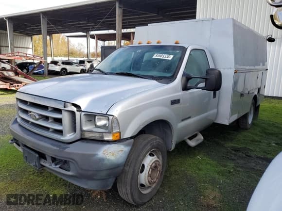 ✅ 2002 Ford F-450 XL • VIN: 1FDXF46F72EB01473 • Lot: 93685535. Listed on Copart with 249,718 mi. Free auction sales archive from the USA and detailed vehicle history report at DreamBid. Image 1.