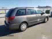 2005 Toyota Sienna LE с VIN 5TDZA23CX5S297630, выставлен на аукционе Copart как лот 89806975 с пробегом 188 549 миль миль и Списание • Salvage title. История ставок и продаж доступна на DreamBid. Изображение 3.