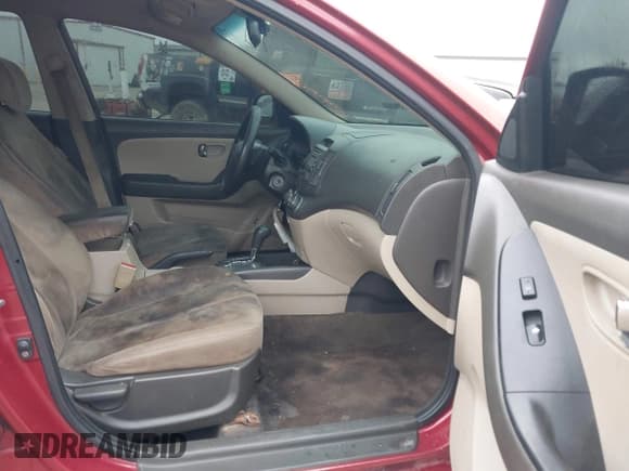 ✅ 2010 Hyundai Elantra SE • VIN: KMHDU4AD4AU842294 • Lot: 43439049. Listed on IAAI with 264,023 mi. Free auction sales archive from the USA and detailed vehicle history report at DreamBid. Image 5.