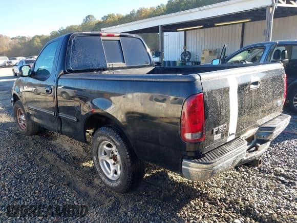 ✅ 1997 Ford F-150 • VIN: 1FTDF17W0VNC22726 • Lot: 43728081. Listed on IAAI with 194,836 mi. Free auction sales archive from the USA and detailed vehicle history report at DreamBid. Image 3.