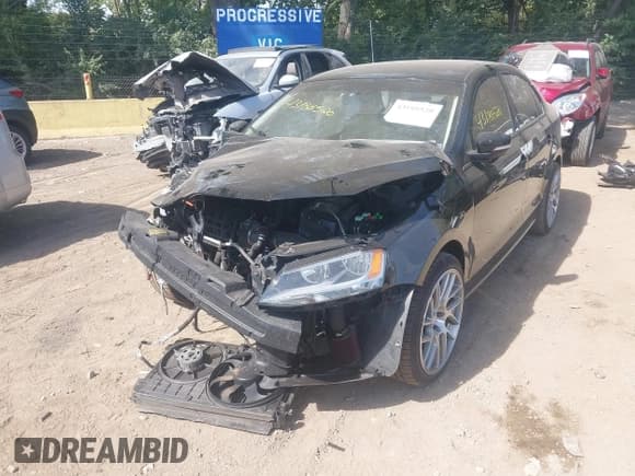 ✅ 2013 Volkswagen Jetta SE • VIN: 3VWDP7AJ7DM442920 • Lot: 43188520. Wystawiony na IAAI z przebiegiem 168 355 mil. Bezpłatny archiwum sprzedaży aukcyjnych z USA i szczegółowy raport historii pojazdu na DreamBid. Zdjęcie 2.