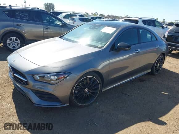 2023 Mercedes-Benz CLA 250 z VIN W1K5J4GB5PN416145, wystawiony jako IAAI lot #42619892 z przebiegiem 16 684 mil mil oraz . Historia ofert i sprzedaży dostępna na DreamBid. Obrazek 17.