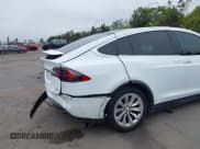 ✅ 2016 Tesla Model X 70D • VIN: 5YJXCBE29GF020108 • Lot: 42420858. Wystawiony na IAAI z przebiegiem 89 556 mil. Bezpłatny archiwum sprzedaży aukcyjnych z USA i szczegółowy raport historii pojazdu na DreamBid. Zdjęcie 6.