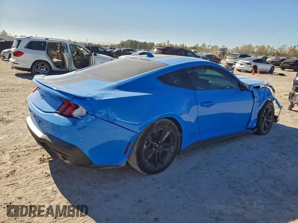 ✅ 2024 Ford Mustang GT Premium • VIN: 1FA6P8CF6R5432506 • Лот: 95097515. Опубликован ранее на Copart с пробегом 7 090 миль. Бесплатный доступ к архиву аукционных продаж из США и подробный отчёт об истории автомобиля на DreamBid. Изображение 3.