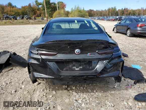 ✅ 2023 BMW M8 Competition • VIN: WBSGV0C07PCM77912 • Лот: 73269994. Опубликован ранее на Copart с пробегом Не указан. Бесплатный доступ к архиву аукционных продаж из США и подробный отчёт об истории автомобиля на DreamBid. Изображение 6.