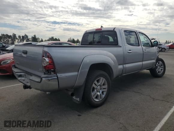 ✅ 2014 Toyota Tacoma • VIN: 3TMMU4FN5EM063700 • Лот: 86124275. Опубликован ранее на Copart с пробегом 179 438 миль. Бесплатный доступ к архиву аукционных продаж из США и подробный отчёт об истории автомобиля на DreamBid. Изображение 3.