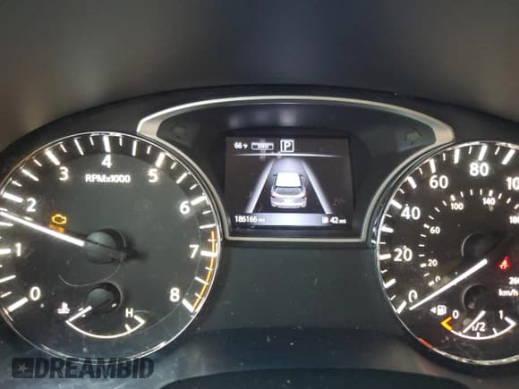 ✅ 2016 Nissan Pathfinder Platinum • VIN: 5N1AR2MM9GC610146 • Lot: 93713585. Listed on Copart with 186,166 mi. Free auction sales archive from the USA and detailed vehicle history report at DreamBid. Image 9.