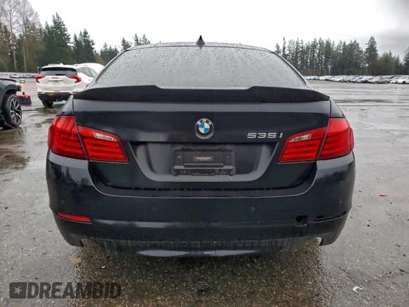 ✅ 2012 BMW 5 Series 535i xDrive • VIN: WBAFU7C52CDU63850 • Lot: 96181865. Listed on Copart with 106,465 mi. Free auction sales archive from the USA and detailed vehicle history report at DreamBid. Image 6.
