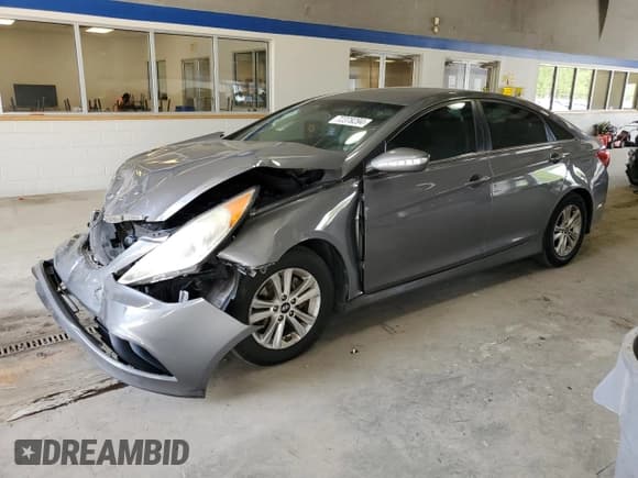 ✅ 2014 Hyundai Sonata GLS • VIN: 5NPEB4AC0EH890686 • Lot: 72379294. Listed on Copart with 175,607 mi. Free auction sales archive from the USA and detailed vehicle history report at DreamBid. Image 1.