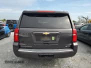 ✅ 2018 Chevrolet Suburban Premier • VIN: 1GNSCJKCXJR216018 • Lot: 70625235. Wystawiony na Copart z przebiegiem 237 386 mil. Bezpłatny archiwum sprzedaży aukcyjnych z USA i szczegółowy raport historii pojazdu na DreamBid. Zdjęcie 6.