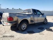 ✅ 2001 Ford F-150 XL • VIN: 2FTRX07L61CA37311 • Лот: 85752694. Опубликован ранее на Copart с пробегом Не указан. Бесплатный доступ к архиву аукционных продаж из США и подробный отчёт об истории автомобиля на DreamBid. Изображение 3.