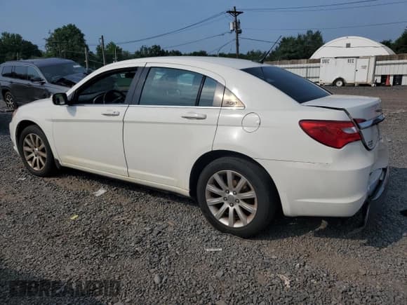 ✅ 2011 Chrysler 200 Touring • VIN: 1C3BC1FB2BN531466 • Lot: 66300655. Listed on Copart with 163,500 mi. Free auction sales archive from the USA and detailed vehicle history report at DreamBid. Image 2.
