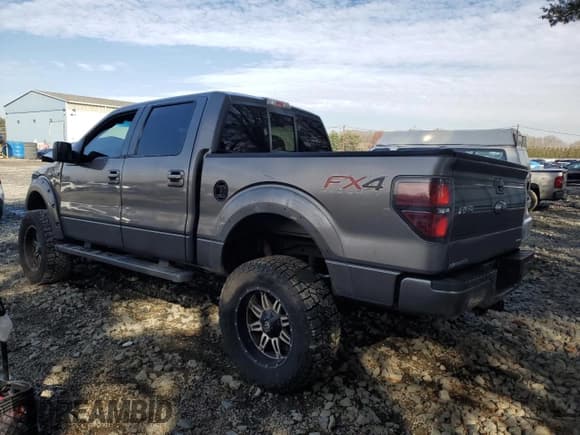 ✅ 2012 Ford F-150 FX4 • VIN: 1FTFW1EF2CFC75821 • Lot: 93456025. Wystawiony na Copart z przebiegiem Nie podano. Bezpłatny archiwum sprzedaży aukcyjnych z USA i szczegółowy raport historii pojazdu na DreamBid. Zdjęcie 2.