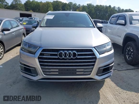 ✅ 2019 Audi Q7 Premium Plus • VIN: WA1LAAF75KD022585 • Lot: 43247395. Listed on IAAI with 90,127 mi. Free auction sales archive from the USA and detailed vehicle history report at DreamBid. Image 12.
