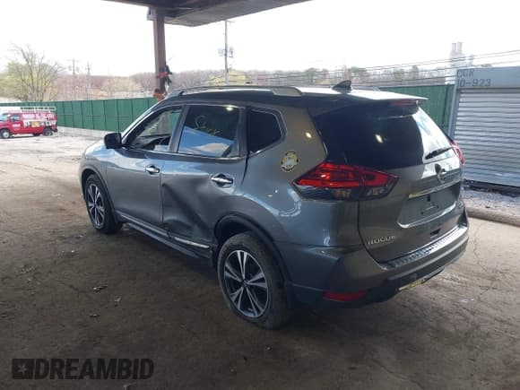 ✅ 2017 Nissan Rogue SL • VIN: 5N1AT2MV3HC761513 • Lot: 42059096. Listed on IAAI with 75,250 mi. Free auction sales archive from the USA and detailed vehicle history report at DreamBid. Image 3.