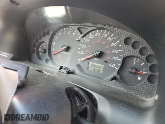 ✅ 2002 Mazda Tribute LX • VIN: 4F2CU09102KM22032 • Лот: 53620505. Опубликован ранее на Copart с пробегом 230 387 миль. Бесплатный доступ к архиву аукционных продаж из США и подробный отчёт об истории автомобиля на DreamBid. Изображение 9.