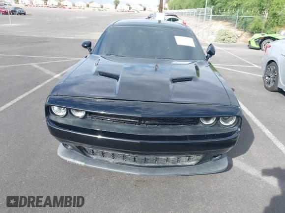 ✅ 2016 Dodge Challenger R/T Scat Pack • VIN: 2C3CDZFJ2GH271559 • Lot: 43642212. Wystawiony na IAAI z przebiegiem 67 071 mil. Bezpłatny archiwum sprzedaży aukcyjnych z USA i szczegółowy raport historii pojazdu na DreamBid. Zdjęcie 12.