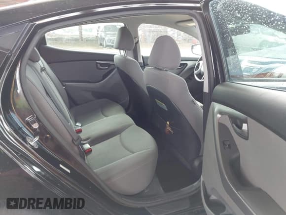 ✅ 2015 Hyundai Elantra SE • VIN: KMHDH4AE5FU436478 • Lot: 43263779. Listed on IAAI with 99,325 mi. Free auction sales archive from the USA and detailed vehicle history report at DreamBid. Image 8.