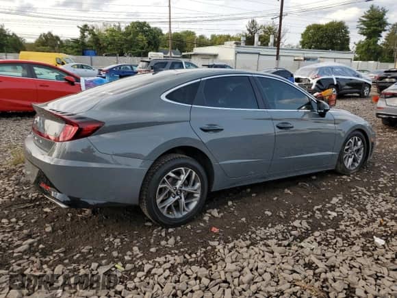 ✅ 2021 Hyundai Sonata SEL • VIN: 5NPEL4JA6MH093451 • Lot: 71672545. Listed on Copart with 80,906 mi miles. Access the free auction sales archive from the USA and view a detailed vehicle history report at DreamBid. Image 3.