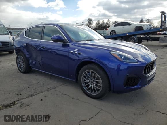 ✅ 2023 Maserati Grecale GT • VIN: ZN682AVA7P7429527 • Лот: 45001855. Опубликован ранее на Copart с пробегом 8 195 миль. Бесплатный доступ к архиву аукционных продаж из США и подробный отчёт об истории автомобиля на DreamBid. Изображение 4.