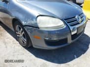 ✅ 2006 Volkswagen Jetta 2.5L • VIN: 3VWRG71K96M627407 • Лот: 42815875. Опубликован ранее на IAAI с пробегом 176 750 миль. Бесплатный доступ к архиву аукционных продаж из США и подробный отчёт об истории автомобиля на DreamBid. Изображение 6.