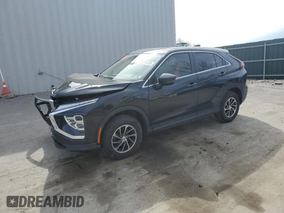 ✅ 2024 Mitsubishi Eclipse Cross ES • VIN: JA4ATUAA2RZ005262 • Лот: 54144135. Опубликован ранее на Copart с пробегом 25 660 миль. Бесплатный доступ к архиву аукционных продаж из США и подробный отчёт об истории автомобиля на DreamBid. Изображение 1.