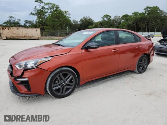 ✅ 2021 Kia Forte GT-Line • VIN: 3KPF34ADXME291873 • Lot: 91440085. Wystawiony na Copart z przebiegiem 77 488 mil. Bezpłatny archiwum sprzedaży aukcyjnych z USA i szczegółowy raport historii pojazdu na DreamBid. Zdjęcie 1.