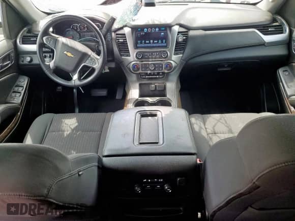 2019 Chevrolet Tahoe LS с VIN 1GNSCAKC7KR251035, выставлен на аукционе Copart как лот 81415545 с пробегом 82 755 миль миль и Чистый • Clean title. История ставок и продаж доступна на DreamBid. Изображение 8.