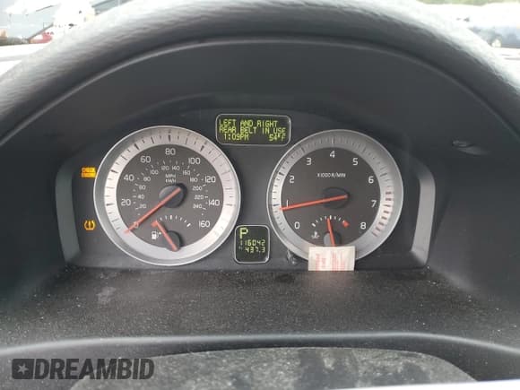 ✅ 2011 Volvo C70 • VIN: YV1672MC2BJ115633 • Lot: 85495345. Listed on Copart with 116,042 mi. Free auction sales archive from the USA and detailed vehicle history report at DreamBid. Image 9.