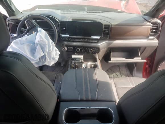 2025 Chevrolet Silverado 1500 z VIN 3GCUKJE8XSG177752, wystawiony jako Copart lot #71904735 z przebiegiem Nie podano mil oraz Szkoda całkowita • Salvage title. Historia ofert i sprzedaży dostępna na DreamBid. Obrazek 8.